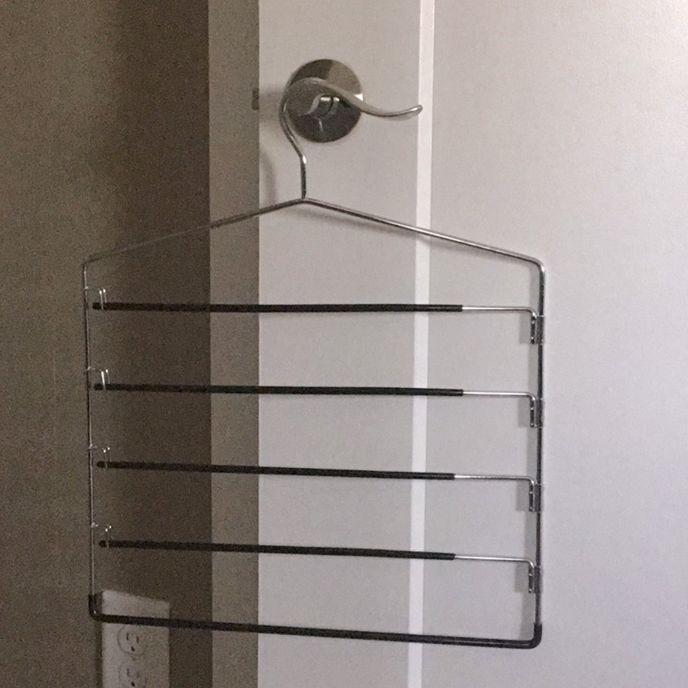 Heavy Duty slacks hanger, holds 5 pair